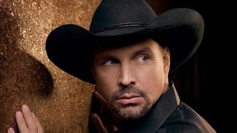 Garth Brooks Makes It Four Weeks In A Row At No 1