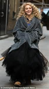 Annasophia Robb S Black Dress On Set Of The Carrie Diaries