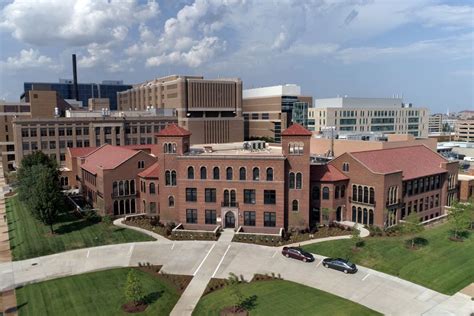 historic buildings  medical campus   life washington