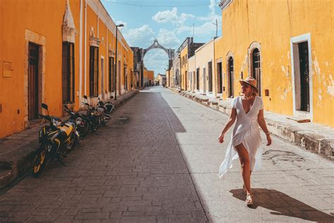 izamal mexico  guide   yellow city  yucatan raw mal roams