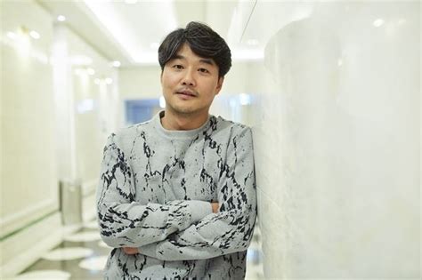 Korean Star Directors Actors Head To Netflix
