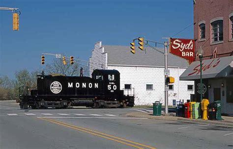 monons  diesel   restored  operation railfan railroad