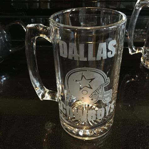 One Of My Etched Beer Mugs Glass Etching Diy Beer Mugs Glass Beer Mugs
