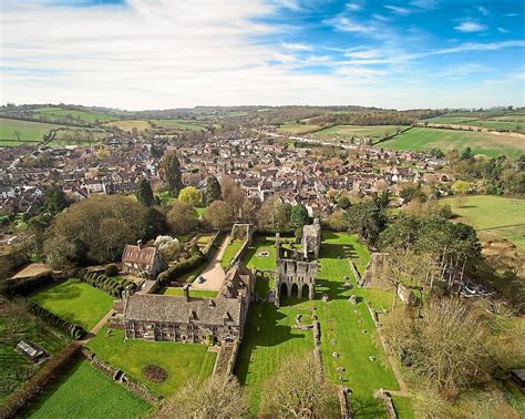 beautiful shropshire scenes captured  drone  pictures  video