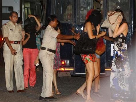 Mumbai Police Bust Rave Party Two Ipl Players Questioned Latest News