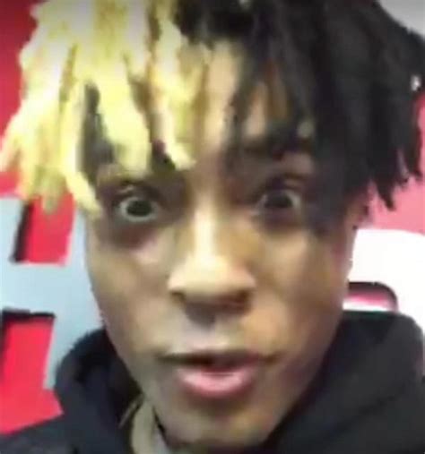 Xxxtentacion Knocked Out By Rival Rapper While Performing