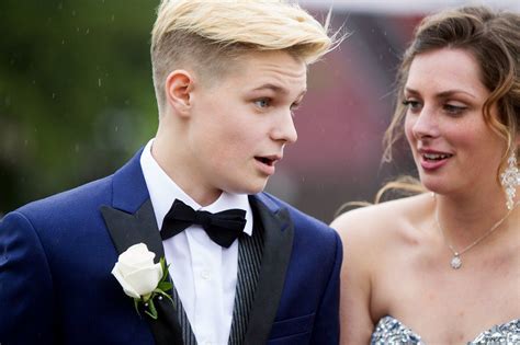 Pennsylvania Teen Girl Kicked Out Of Prom For Not Wearing A Gown Gets