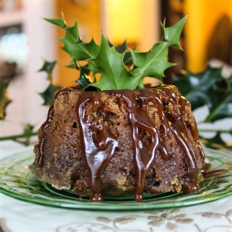 figgy pudding recipe   traditional christmas charles dickens style