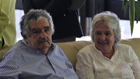 uruguay la polémica pintura bíblica del expresidente josé mujica y su