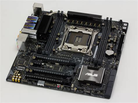 asus   ws review worth  wait small form factor network