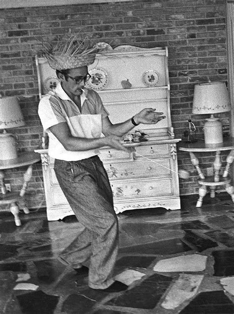 james dean playing with a yoyo 1955 with images james