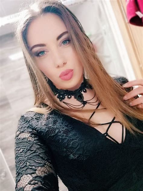 Triveni Strapon Girl Russian Escort In Dubai