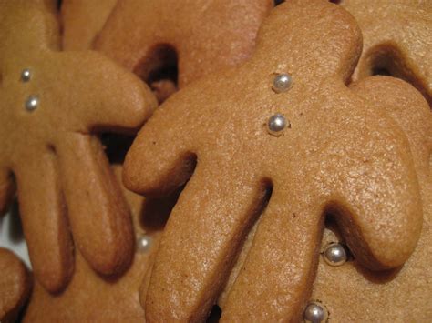 big  gingerbread men christmas ritual