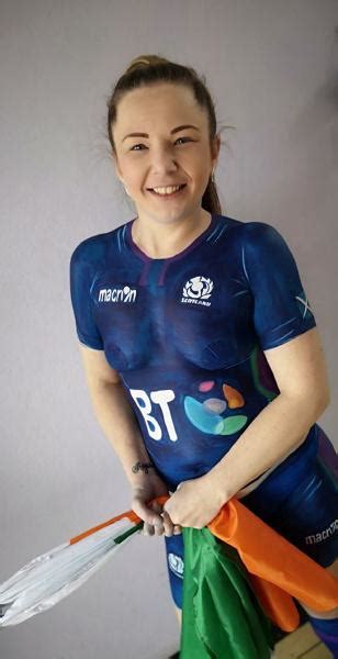 Scots Mum Paints Pals With Stunning Six Nations Themed Full Nude Body Paint