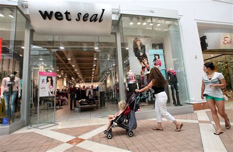 wet seal workers protest store closings with angry posters hashtag