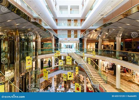 ringstrassen galerien shopping center  vienna editorial image image  business clothes