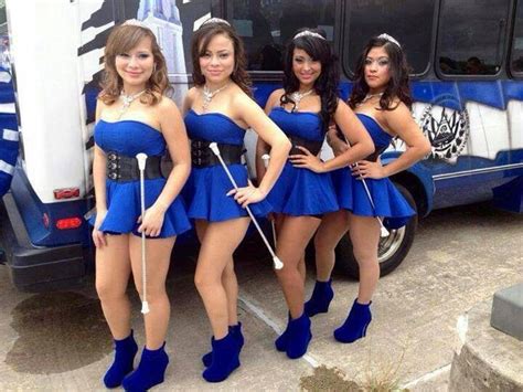 Las Cachiporras Cheerleaders De El Salvador School