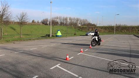 langzame slalom cbr avb examen rijschool motorway den haag youtube