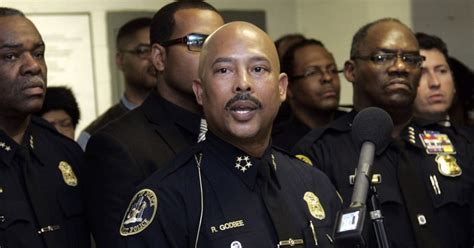 detroit police chief ralph godbee resigns amid sex scandal