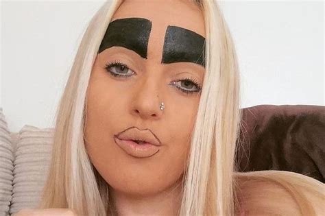 Grimsby Woman Who Went Viral With Her Giant Eyebrows Introduces
