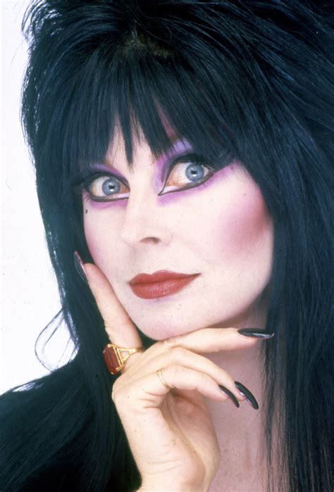 Pin De Barries En Elvira Mistress Of The Dark By Mel Elvira