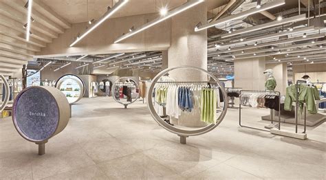 bershka se refuerza en francia  la apertura de una flagship store en el centro de paris