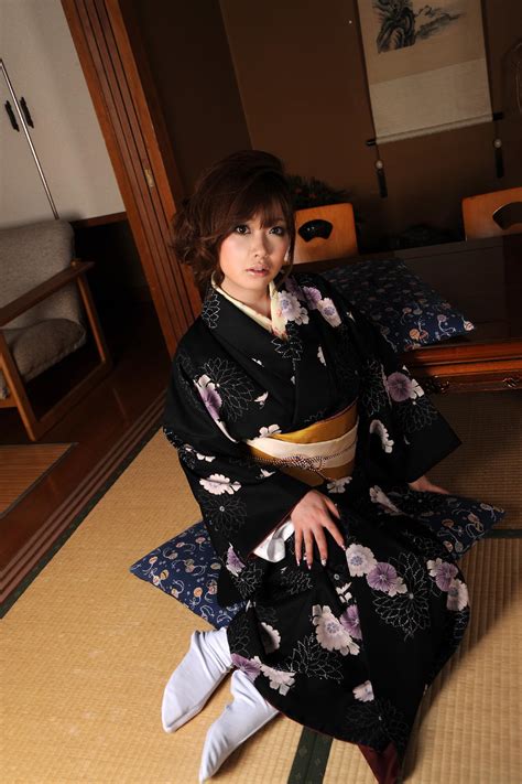 jav actresses wearing a kimono きもの 着物 akiba