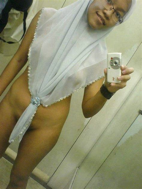 nude hijab girls and wives malaysian and indonesian