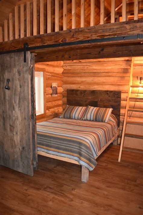 planning  nature trip    perfect alaskan cabin  stay  adorable living spaces