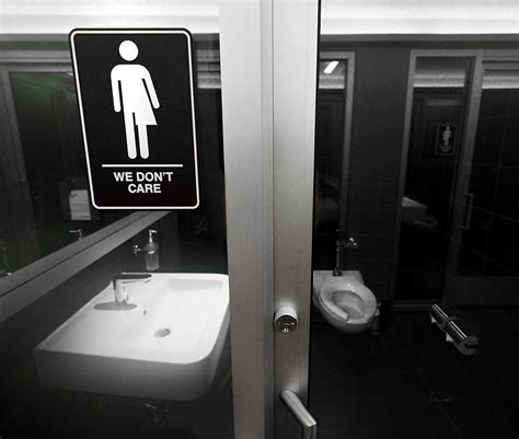 scientists  figured    womens restroom    longer   mens