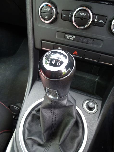 stock photo  gear shift lever   modern car freeimageslive