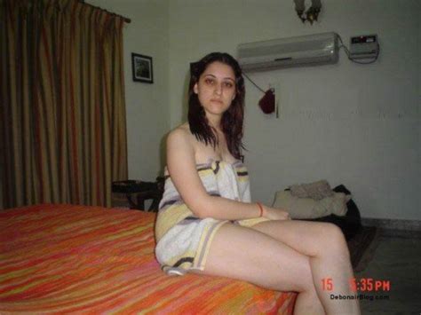 Hot And Cute Desi Wife Naked Pics Photo Album By