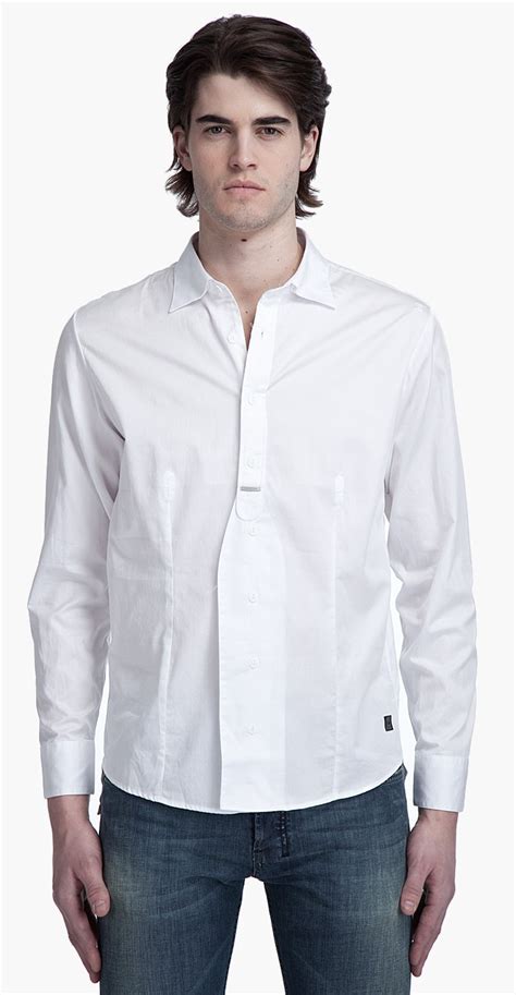 man  style findings  star white shirt