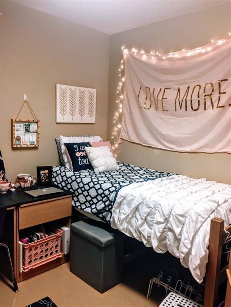 Cute College Dorm Room Decor And Ideas Pink And Navy Dorm Decor