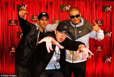 Australian Rappers Blast Bliss N Eso S Max Mackinnon For Controversial