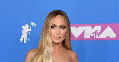 Jennifer Lopez Is Nearly Naked As She Poses In Nothing But