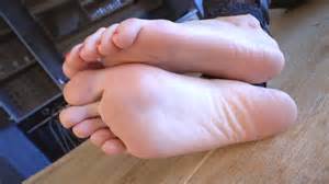 noemi s world nikola long toes and perfect rough soles