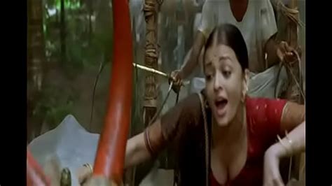 Aishwarya Rai Boobs Cleavage Show In Guru Song Xxx Mobile Porno