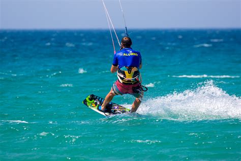 tarifa kitesurf intermediate lessons holiday package explora watersports