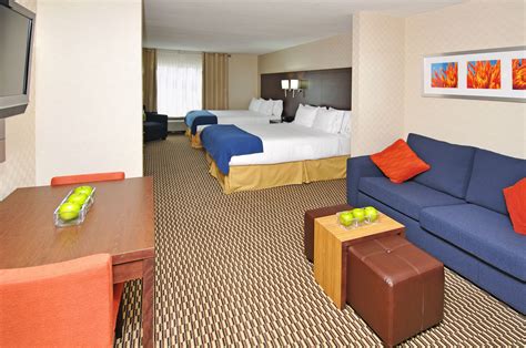 holiday inn express suites toronto markham  queen suite suites