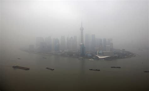 air pollution linked   million deaths  china   york times