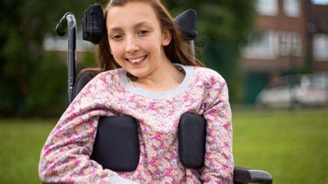 Wheelchair Teen Proves More Courageous Than Her Mugger