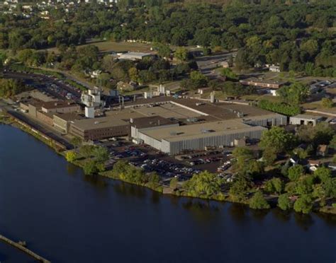 dezurik  expanding  facilities industrial valve news