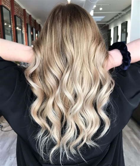 10 Best Beach Wave Hairstyles For Summer 2021 Her Style Code