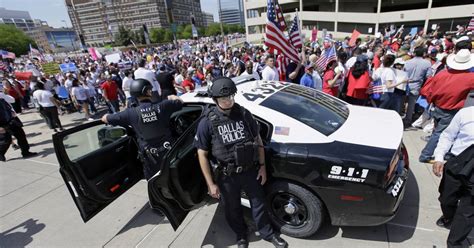 cops resist texas push  join immigration crackdown
