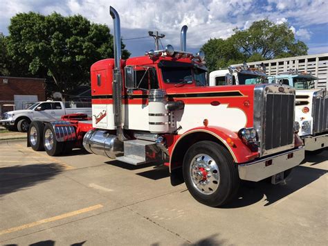 peterbilt classic   reference  auto shows personal
