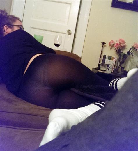 amateur wife in see through yoga pants girls in yoga pants