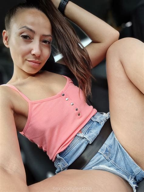 Leetizia Hot Car Ride Nobra Latina Brunette