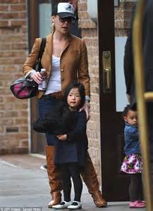 Two Girls And A Mommy Katherine Heigl Ushers Her