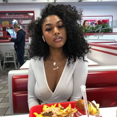 Pin ‘ Kjvougee 🥵 Beautiful Black Women Curly Hair Styles Natural